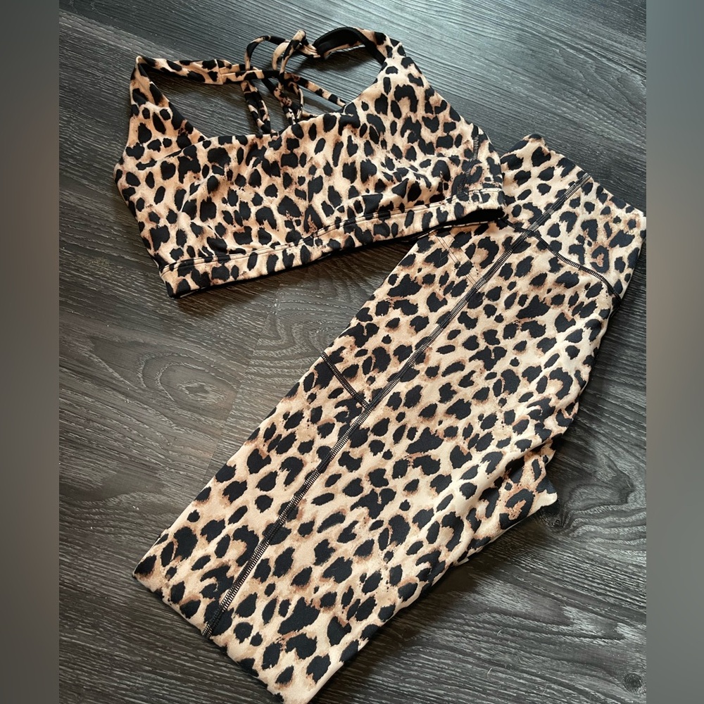 Leopard Print Leggings With Matching Bra - image 1